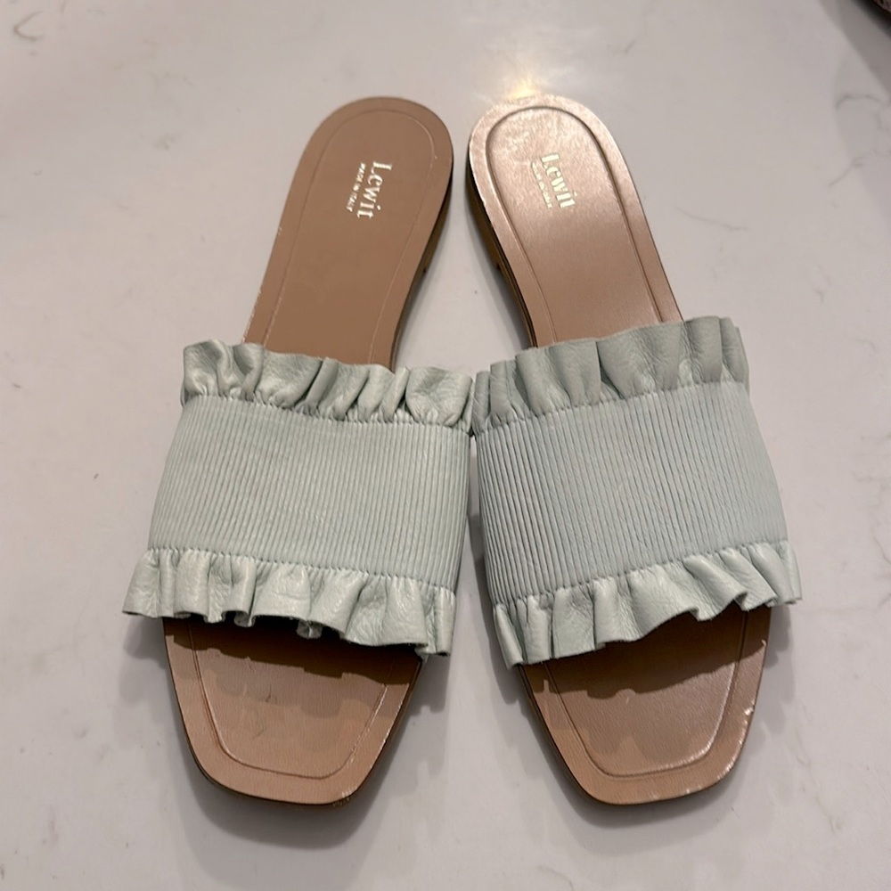 Lewit leather slides
